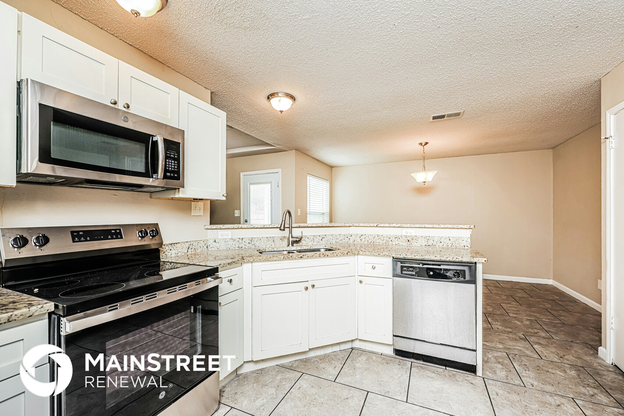 Building Photo - 1401 Del Rio Dr