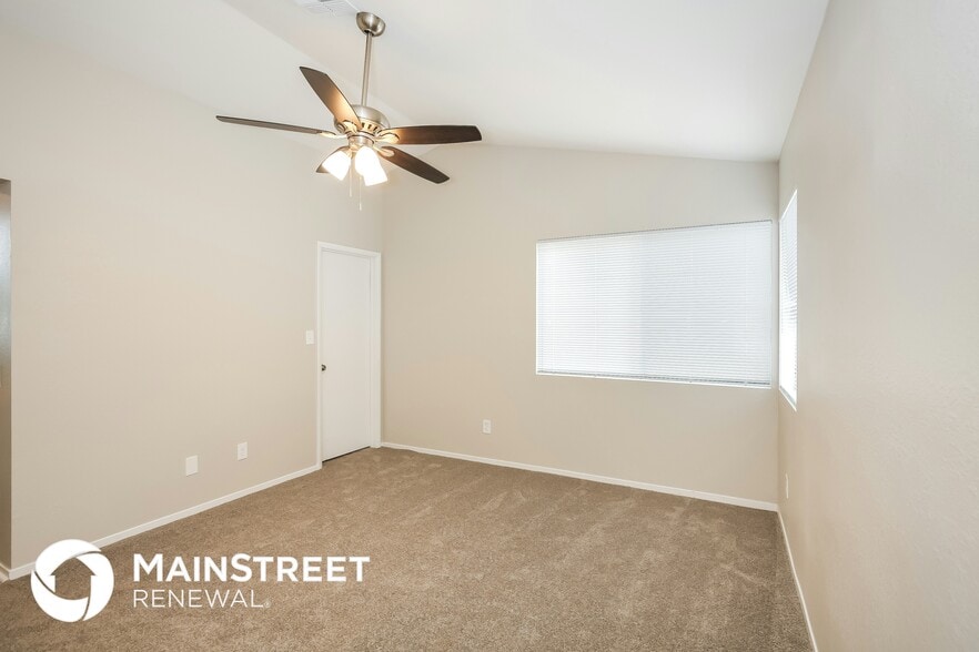 Building Photo - 1637 Bent Arrow Dr