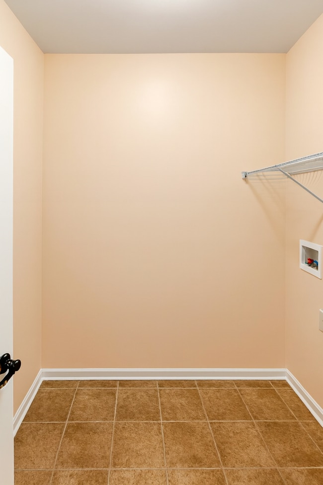 Building Photo - 3 bedroom 2 bath Gem in Hidden Springs Subdivision