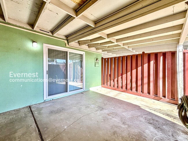 Building Photo - 27221 Sun City Blvd