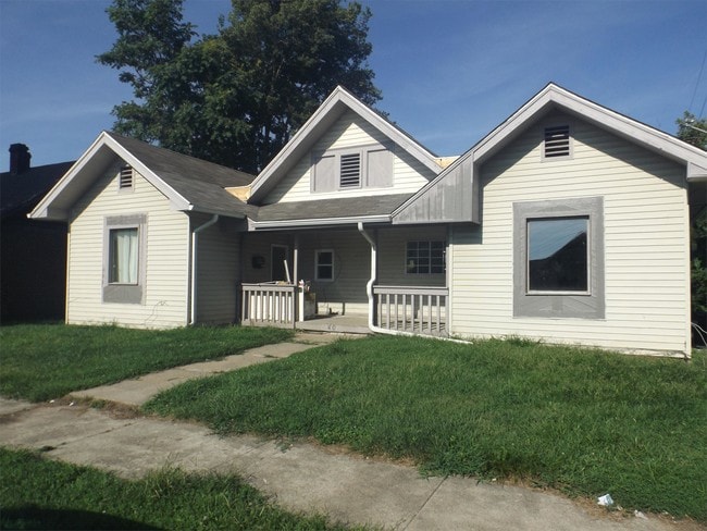 Primary Photo - 40 N Marion St