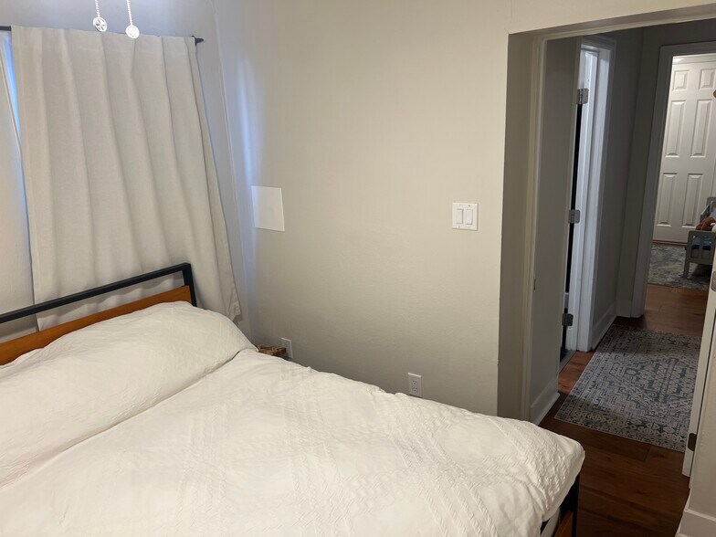 Building Photo - 251 S Quitman St