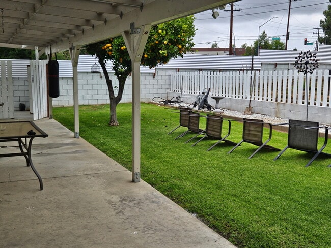 Building Photo - 11446 Starlight Ave