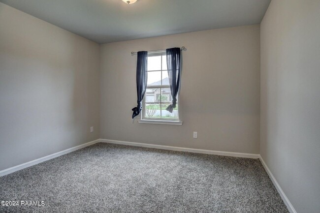 Building Photo - 107 Emerald Star Ln