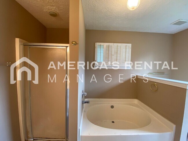 Building Photo - Home for rent in Montgomery!!! Coming Soon!!!