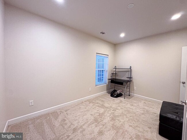 Building Photo - 41523 Cross Canter Dr