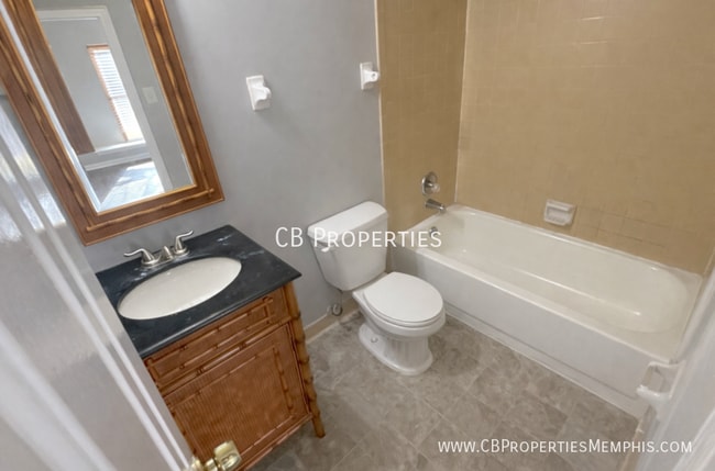 Building Photo - 6496 Frosty Leaf Dr