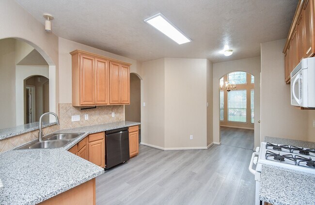 Building Photo - 15114 Snow Hill Ct