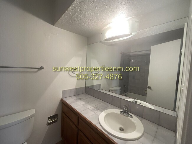 Building Photo - 3852 N Butler Ave