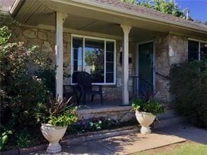 Building Photo - FREE MAY RENT + Great Location- Close to H...