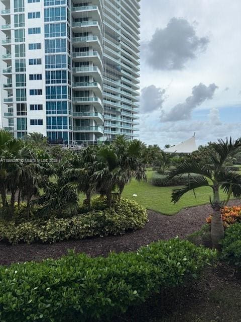 Building Photo - 10275 Collins Ave