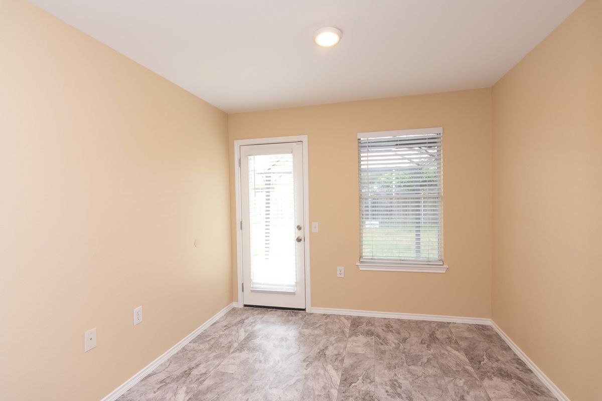 Building Photo - 7612 Cayenne Ln
