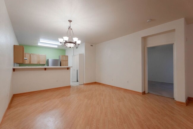 Building Photo - 2153 Jasper Bluff St