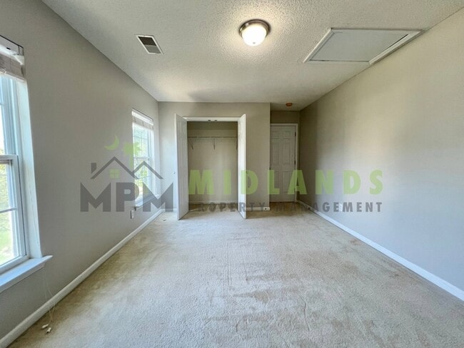 Building Photo - 101 Baltic Ct