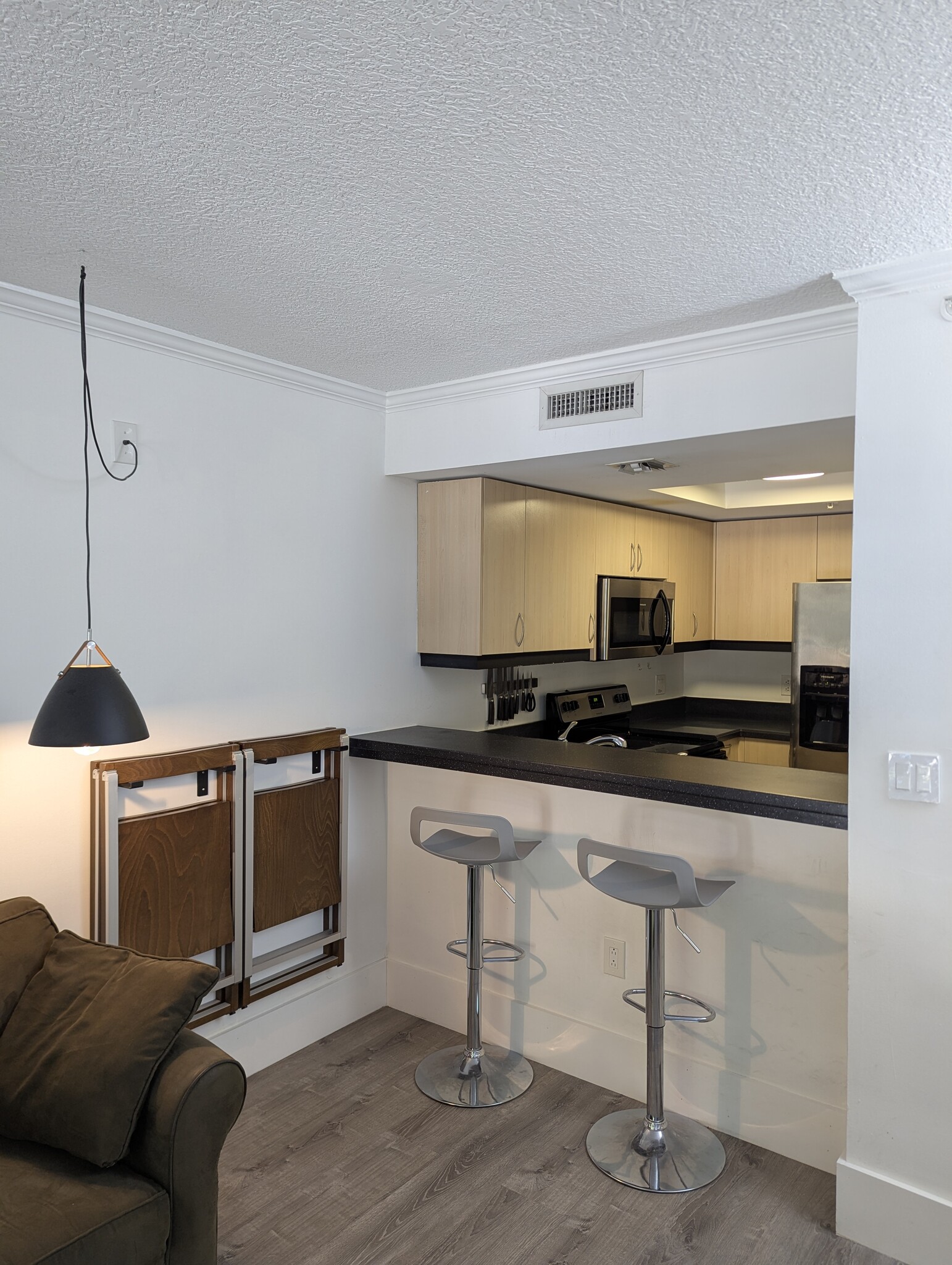 Building Photo - 2951 S Bayshore Dr