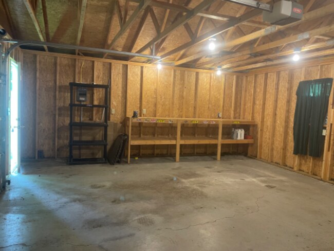 Building Photo - 4344 Terrace Dr