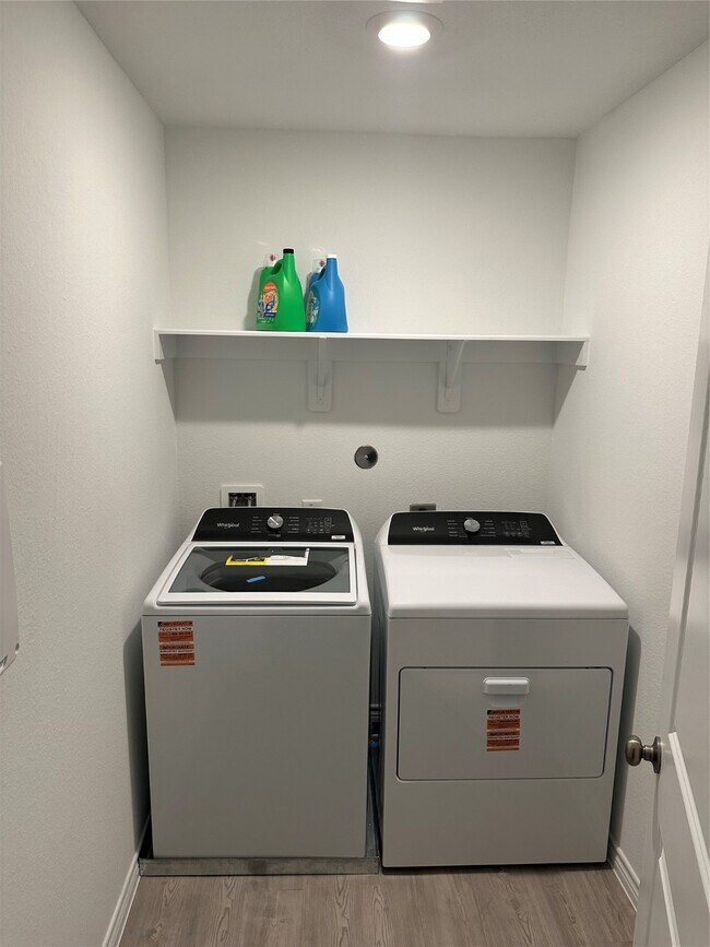 Building Photo - 15214 Canyon Rapids Rd