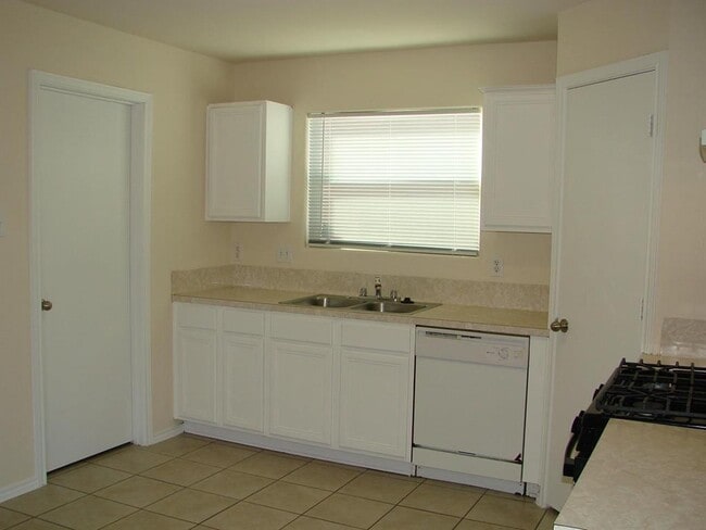 Building Photo - 4607 Evergreen Mdw Ct