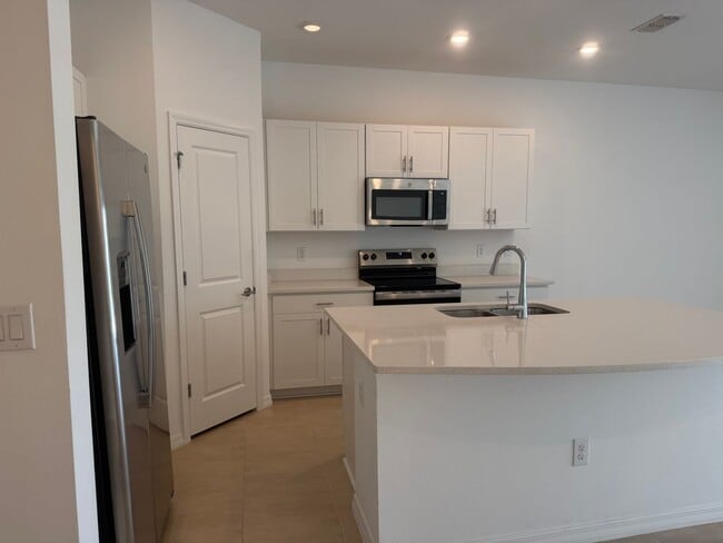 Building Photo - Artisan Lakes Townhome for rent