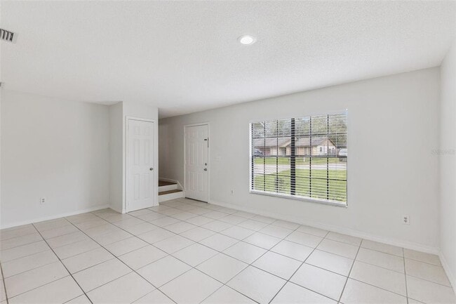 Building Photo - 110 Northwood Dr