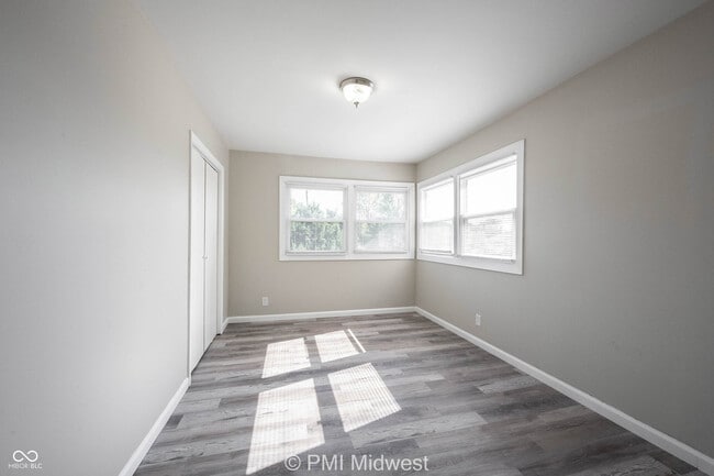 Building Photo - 6276 Eastgate Ave
