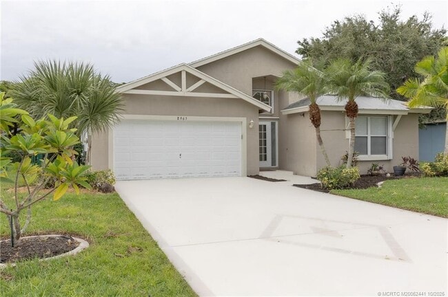 Building Photo - 8965 SW Chevy Cir