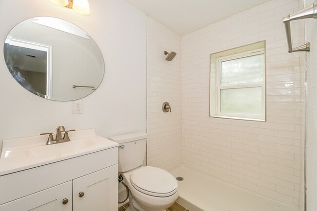 Building Photo - 1762 Orlando Cir N