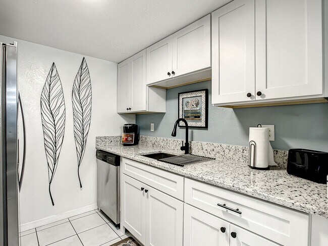 Primary Photo - 3735 42nd Way S