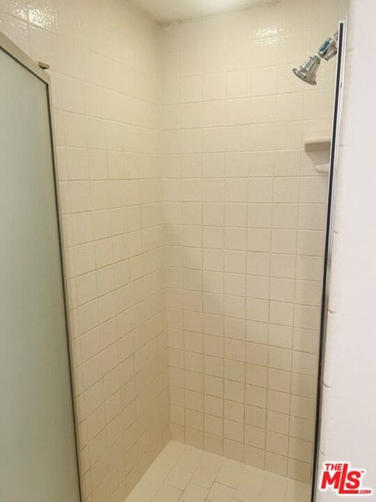 Building Photo - 2337 W Gramercy Ave