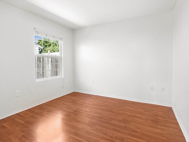 Building Photo - Updated single family home