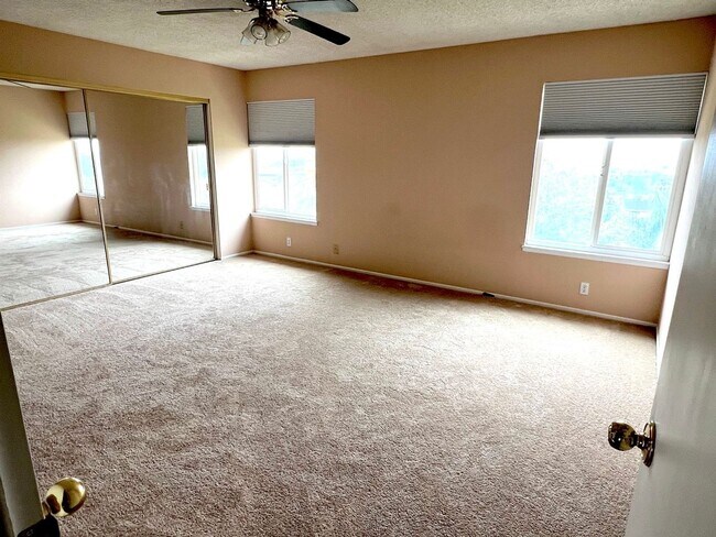 Building Photo - Prime Location: Beautiful Home in Diamond ...
