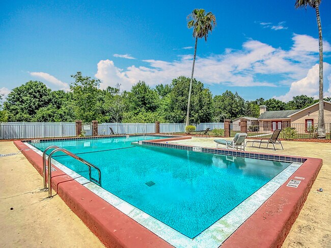 Building Photo - 21032 Voyager Blvd