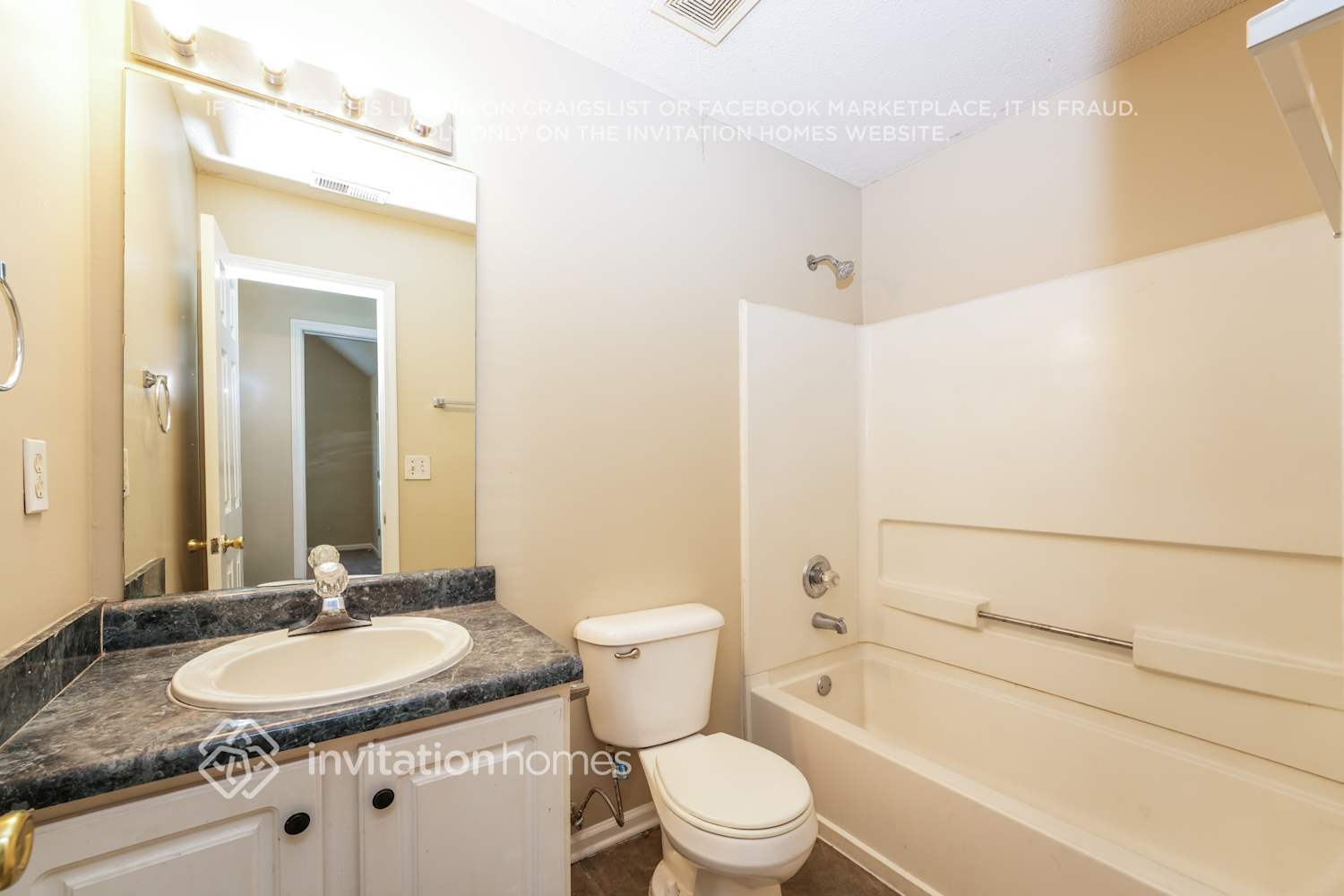 Building Photo - 489 Lakewater Estates Dr