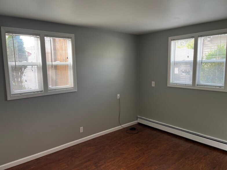 Building Photo - 22 Barone Cir
