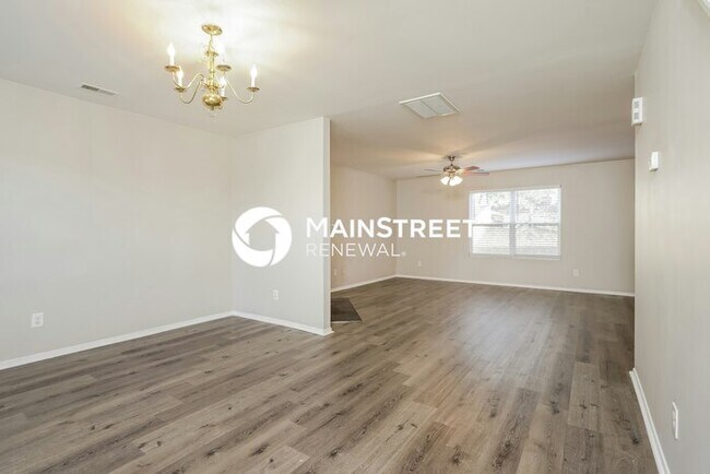 Building Photo - 4 Bedroom Pet-Friendly Home in Kernersville, NC with Main Street Renewal