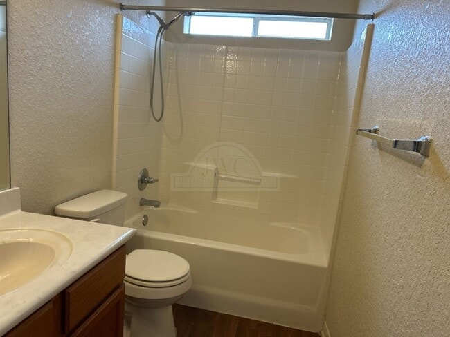 Building Photo - 1600 Dugger Cir