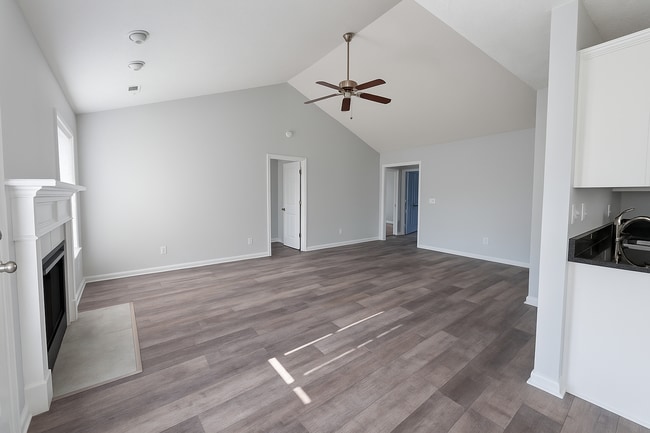 Building Photo - 1465 Aultroy Dr