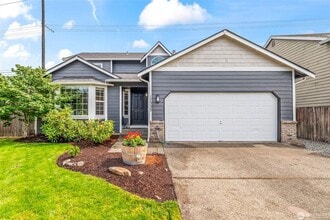 Building Photo - Amazing 4 br 2.5 bedroom 2000 sqft home!