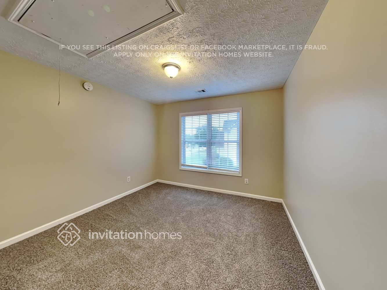 Building Photo - 10153 N Links Dr