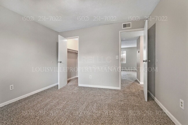 Building Photo - 3105 Fordhaven Rd