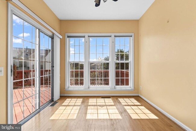 Building Photo - 6385 Levtov Landing