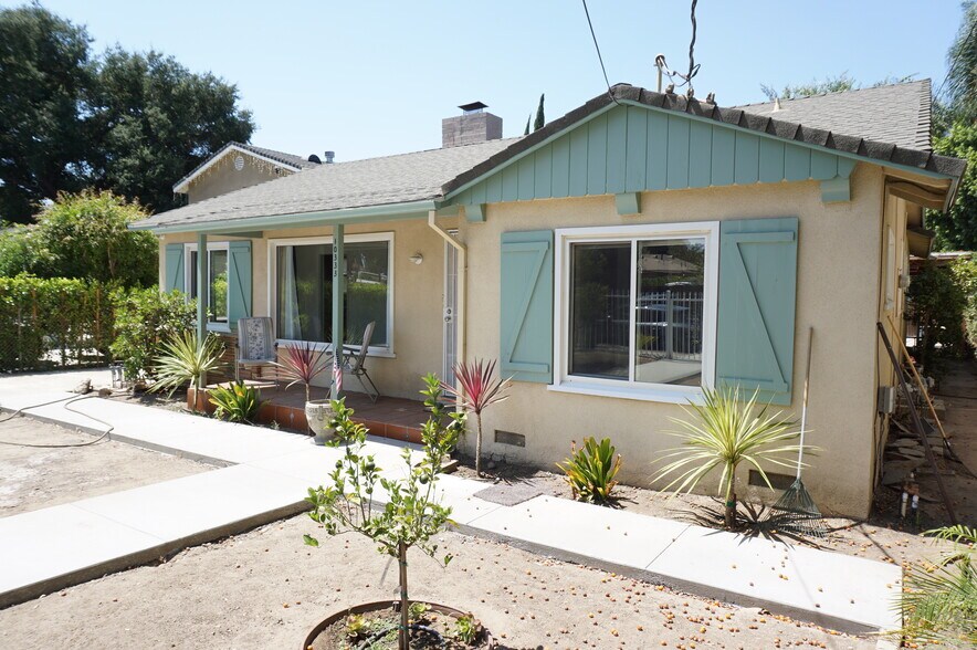 Building Photo - 10333 Jordan Ave