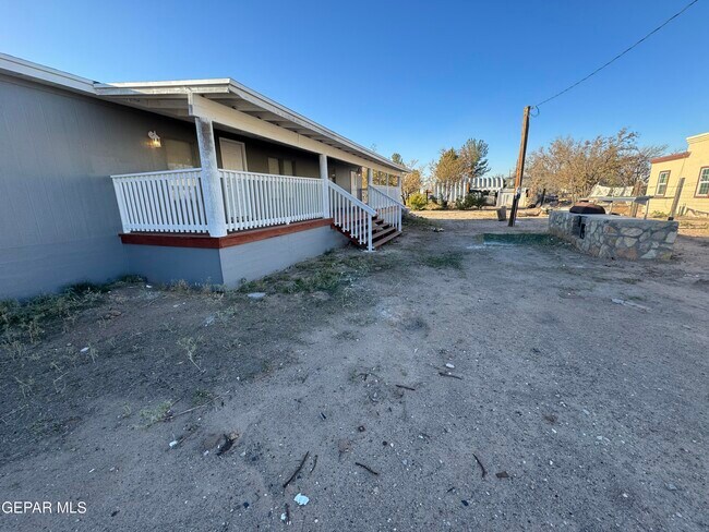 Building Photo - 241 Passmore Rd