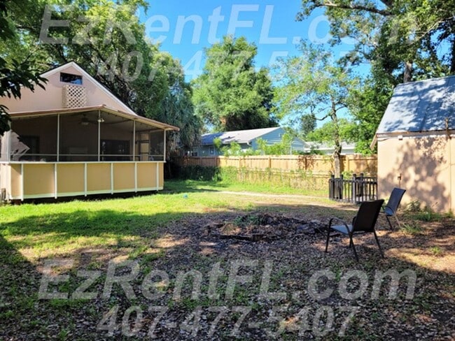 Building Photo - 2nd Floor Attic Studio Apt w/ Kitchenette ...