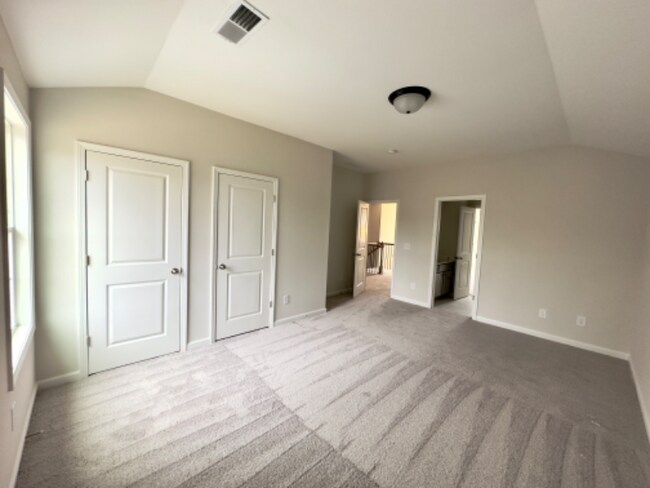 Building Photo - 664 Tiger Trl