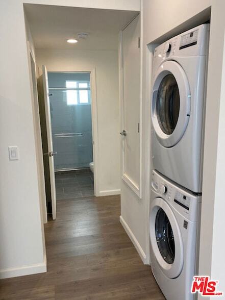 Building Photo - 1112 Meadowbrook Ave