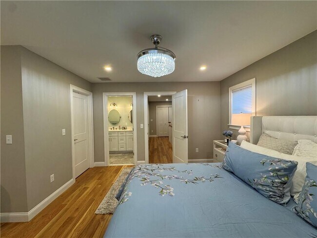 Building Photo - 25 Franklin Rd