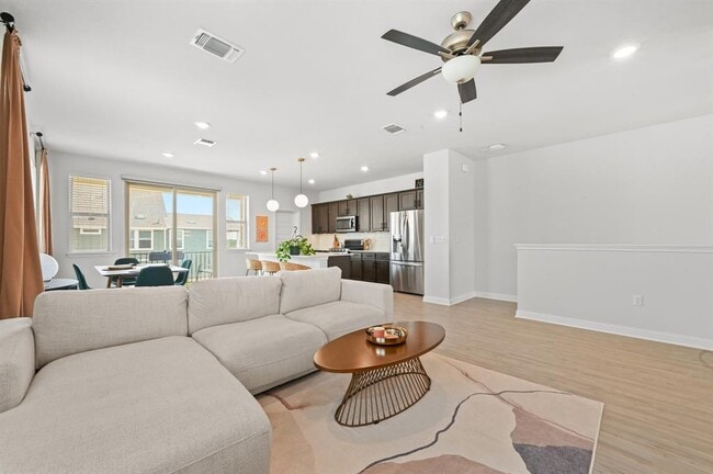 Building Photo - 8411 Leroi Dr