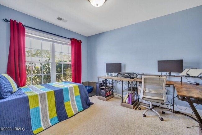 Building Photo - 96 Wintergreen Dr