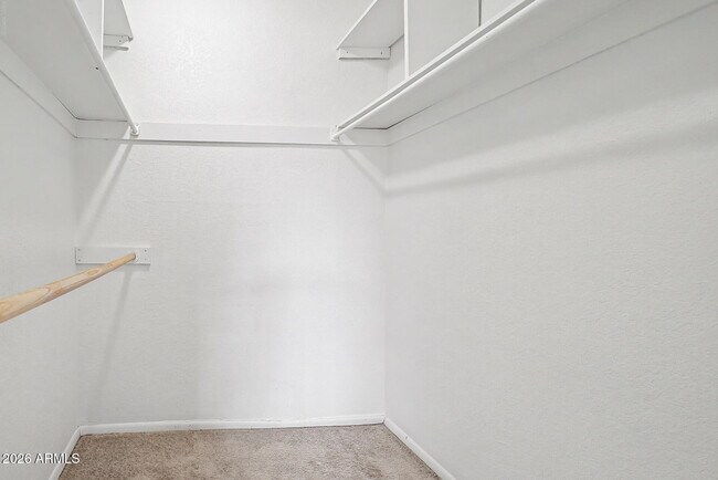 Building Photo - 1134 W Hermosa Dr